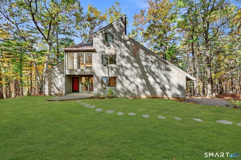 Photo of 30 Avonside Knolls, Avon, CT 06001 (MLS # 24215588)