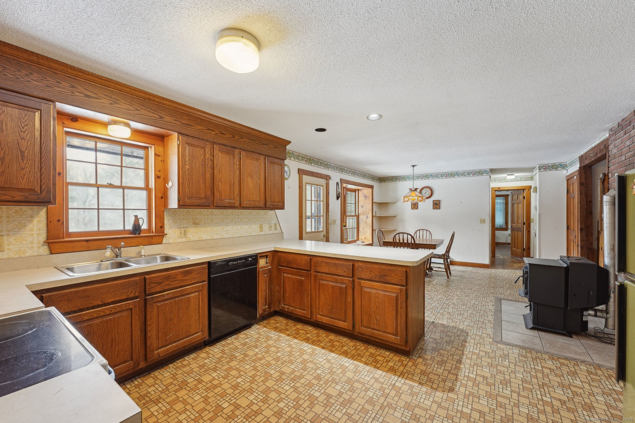 295 Buff Cap Road, Tolland, Connecticut image 16