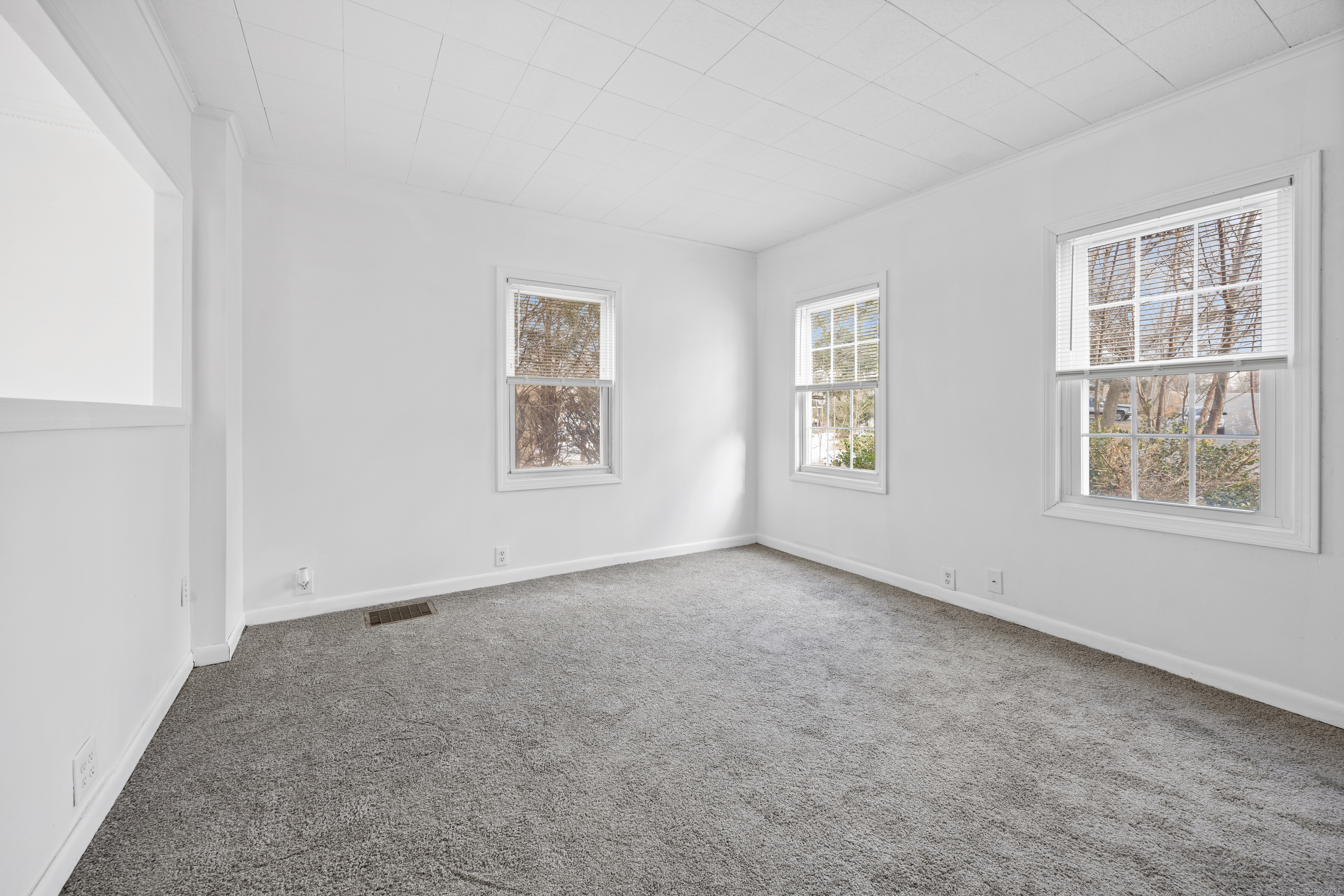 135 New Hanover Avenue, Meriden, Connecticut image 3