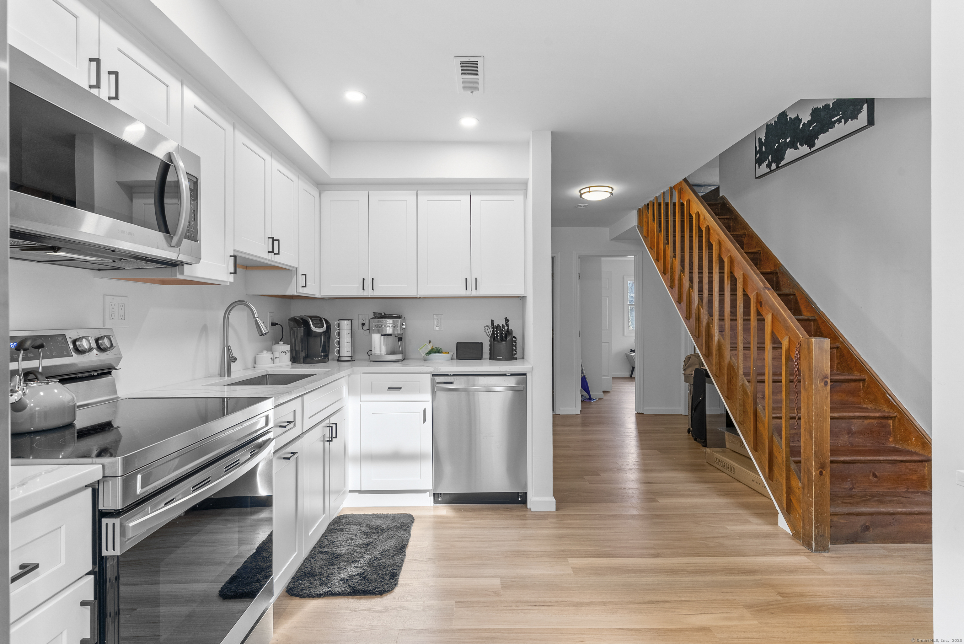 500 Glendale Avenue #6, Bridgeport, Connecticut image 4