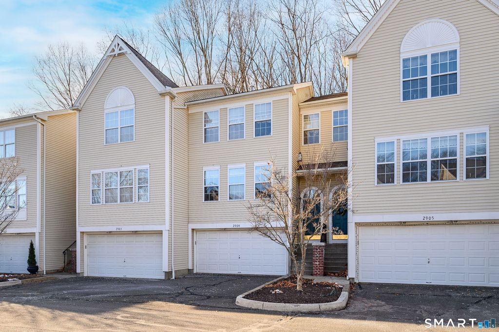 Photo of 2904 Eaton Court #2904, Danbury, CT 06811 (MLS # 24144260)