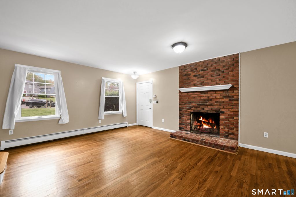 Photo of 72 Kingfisher Circle #72, South Windsor, CT 06074 (MLS # 24174505)