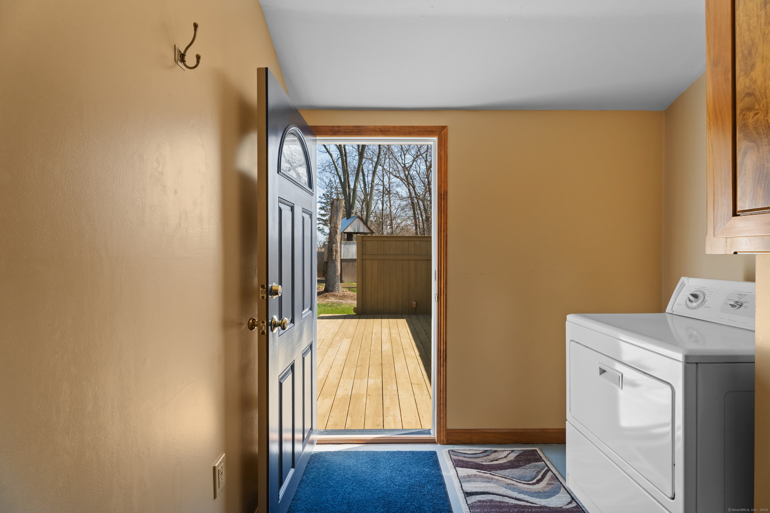 99 Massachusetts Road, Montville, Connecticut image 13