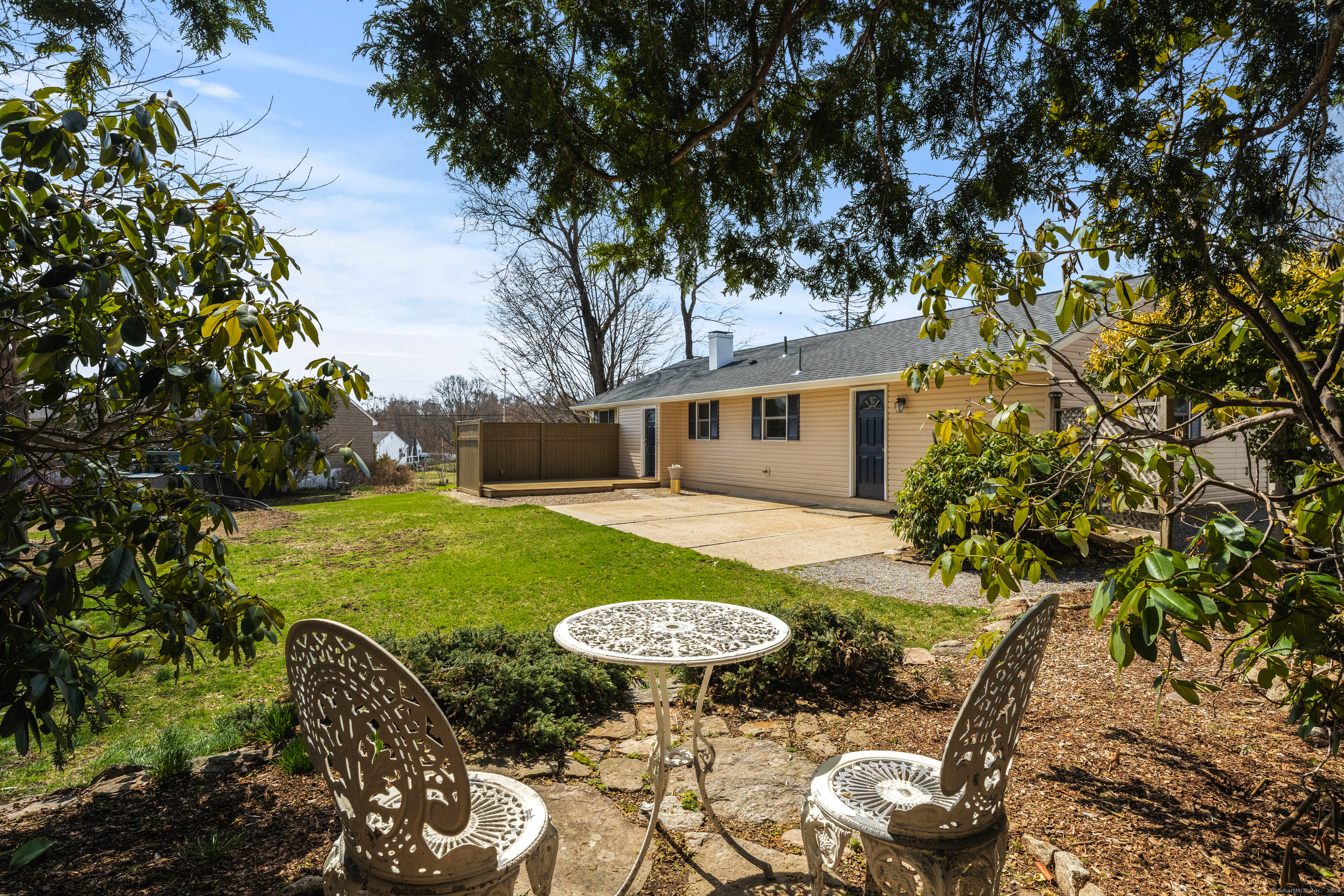 99 Massachusetts Road, Montville, Connecticut image 17