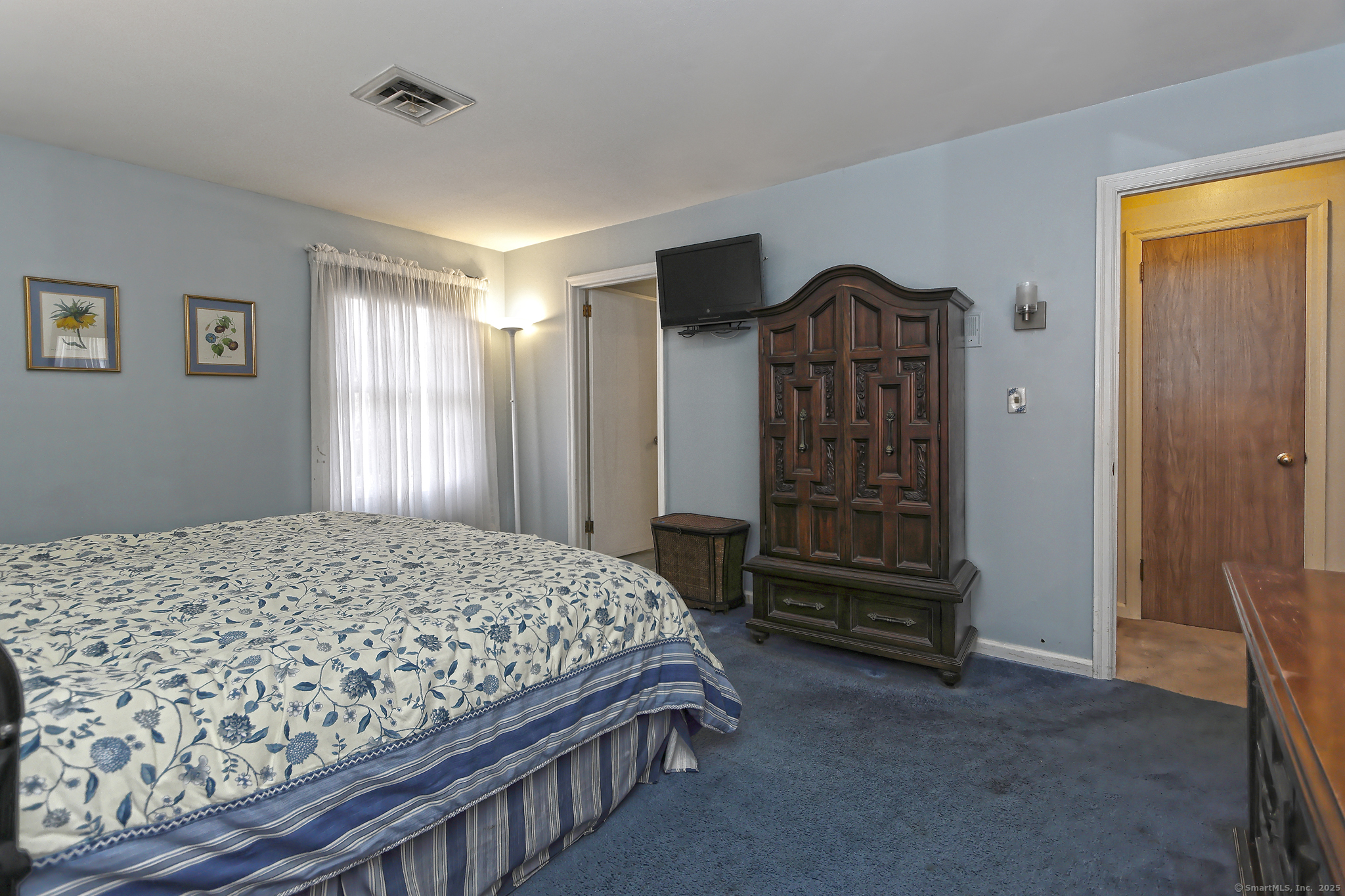 555 Forest Road, Orange, Connecticut image 21