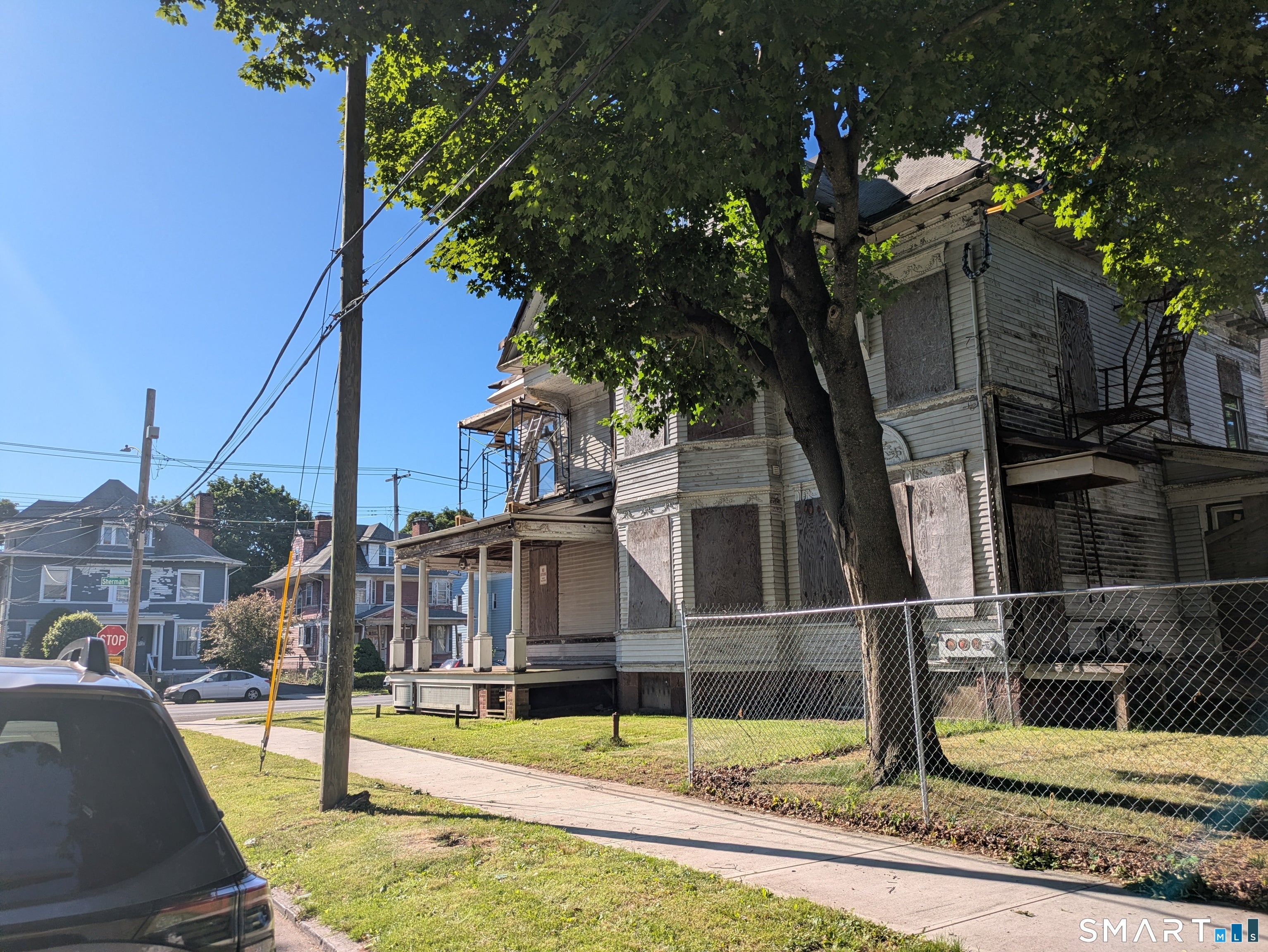 271 Sherman Avenue