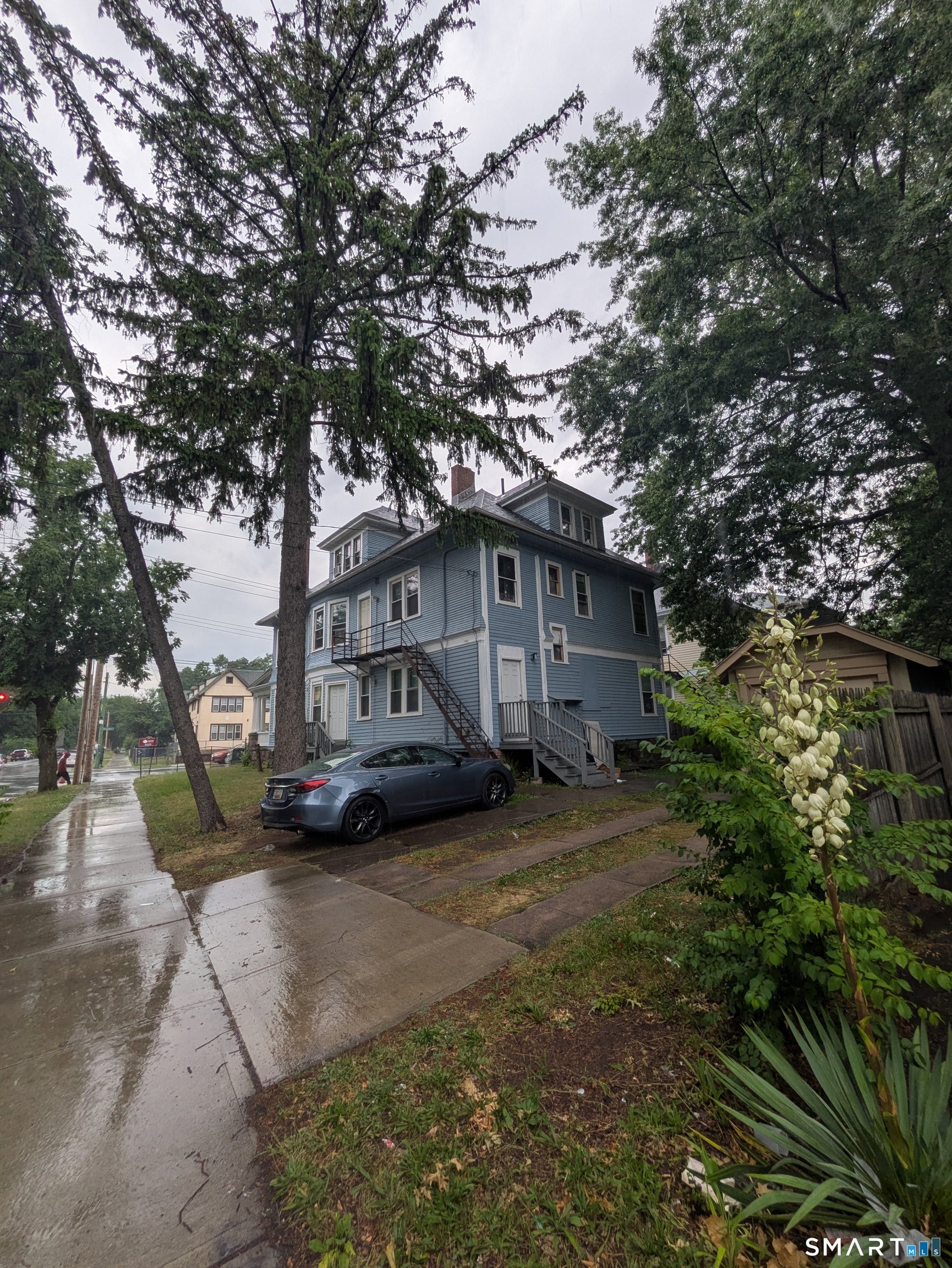 271 Sherman Avenue
