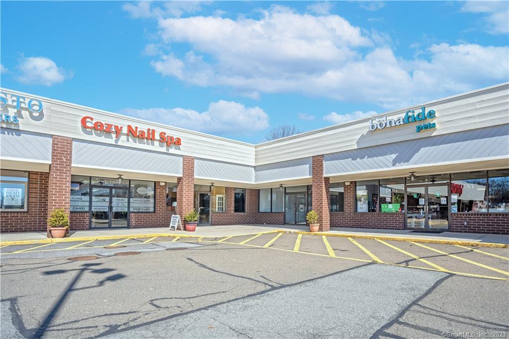 215 East Main Street 1