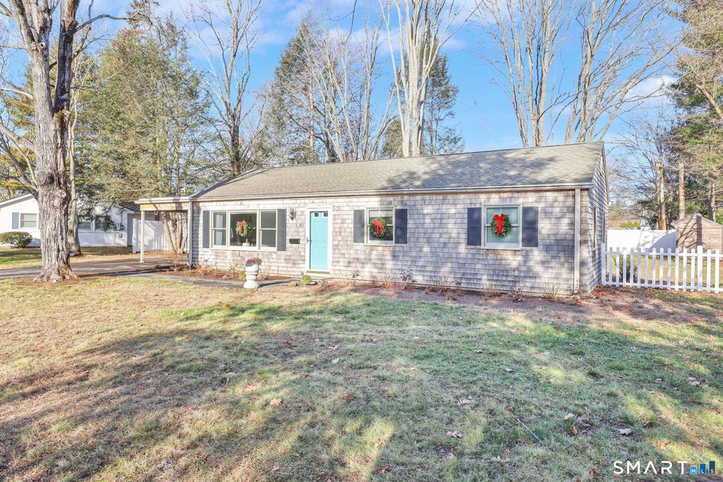 Photo of 55 Woodbridge Road, Glastonbury, CT 06033 (MLS # 24144292)