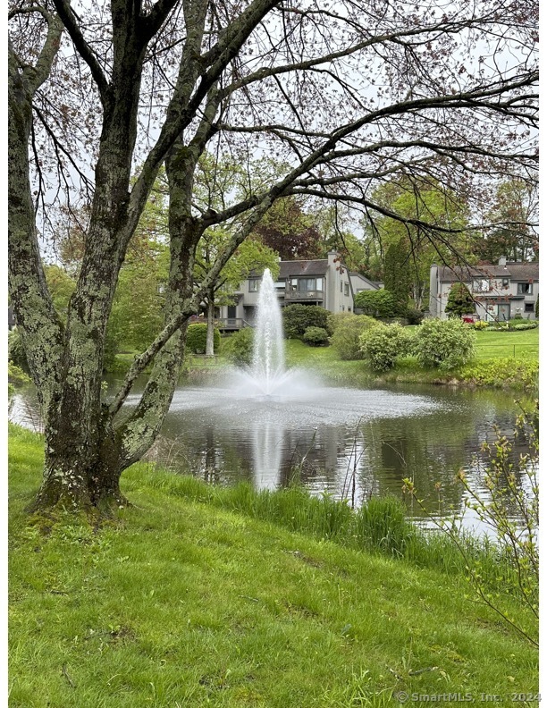 306 Heritage Village #E, Southbury, Connecticut image 3