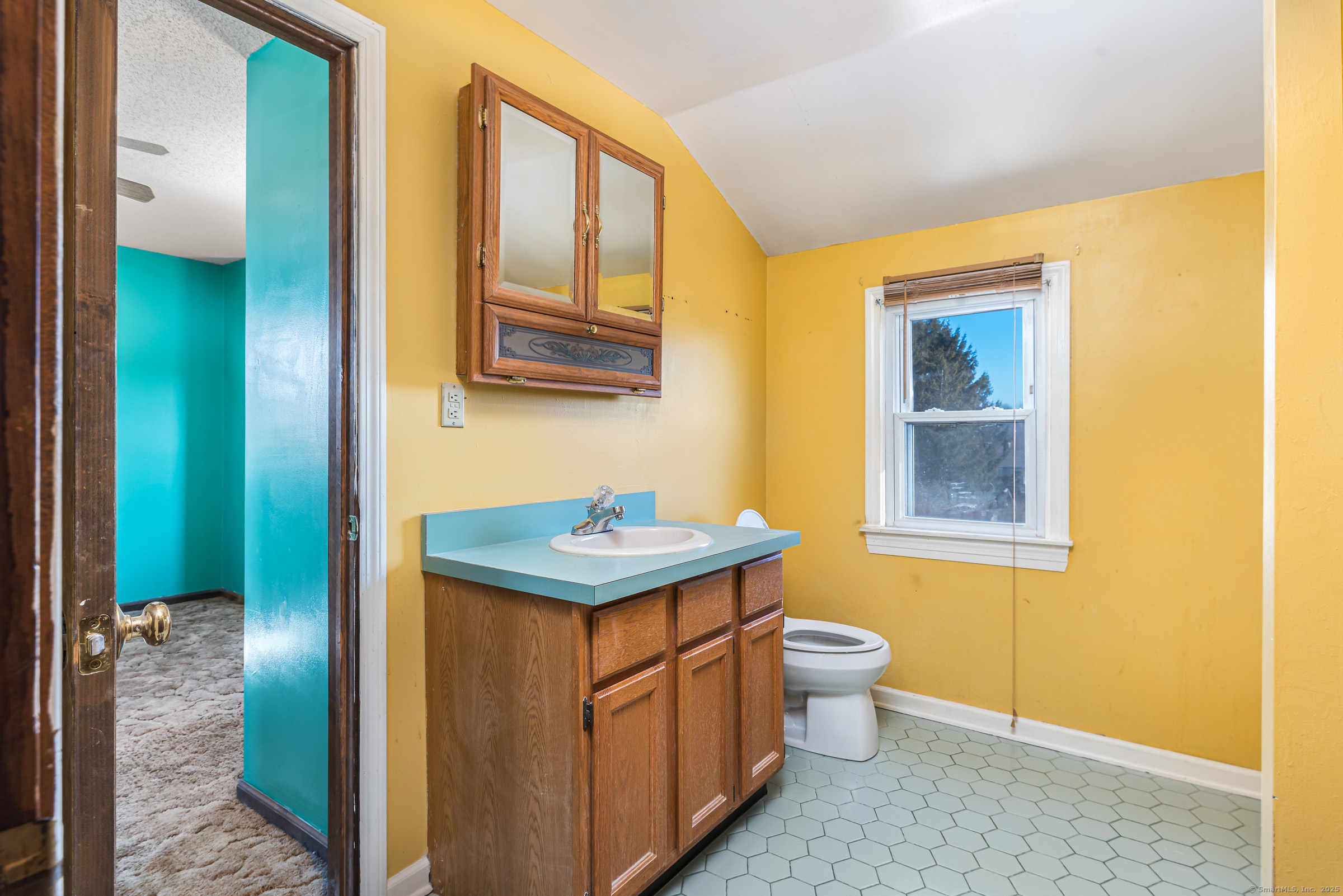 1004 Hill Street, Bristol, Connecticut image 17
