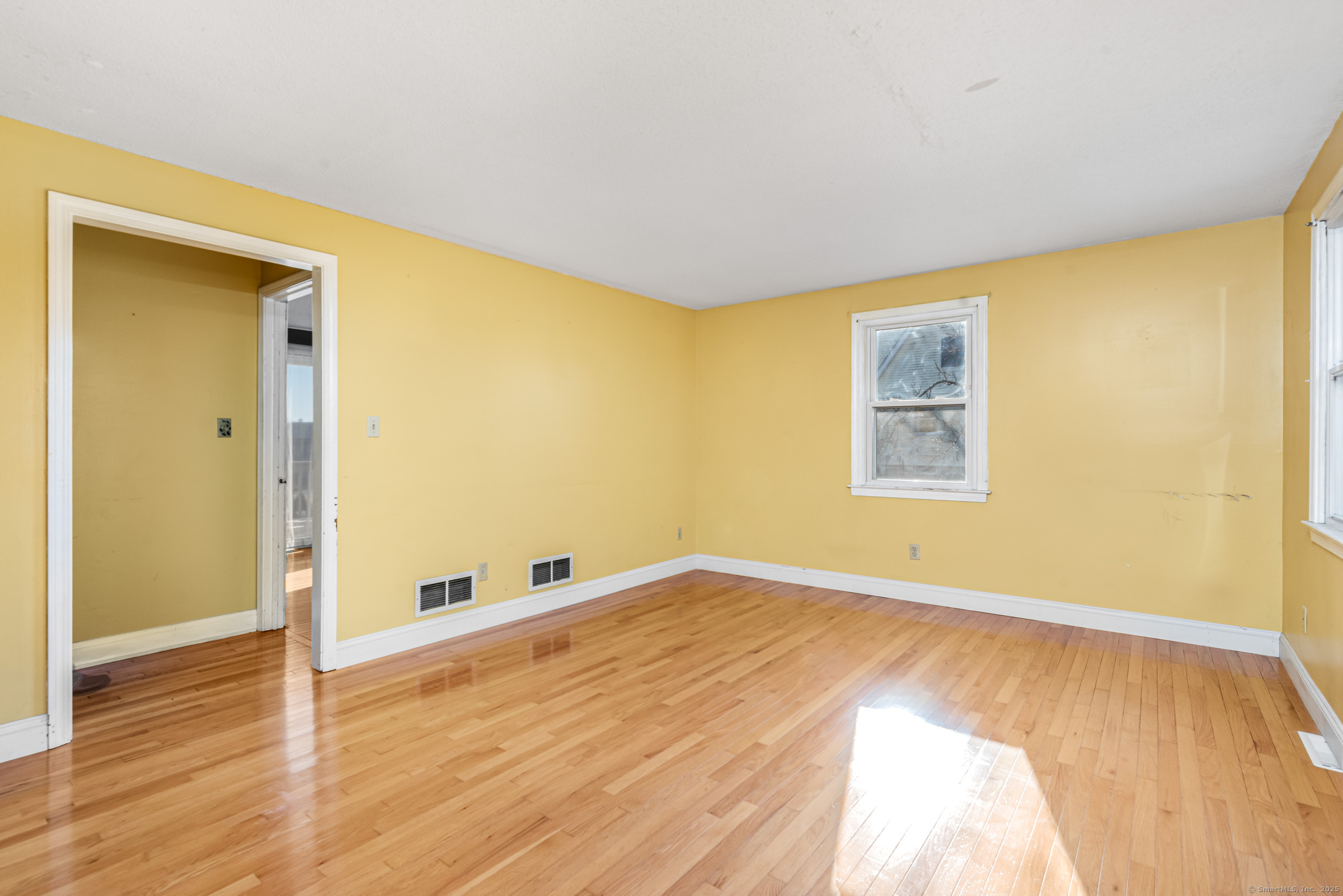 1004 Hill Street, Bristol, Connecticut image 10