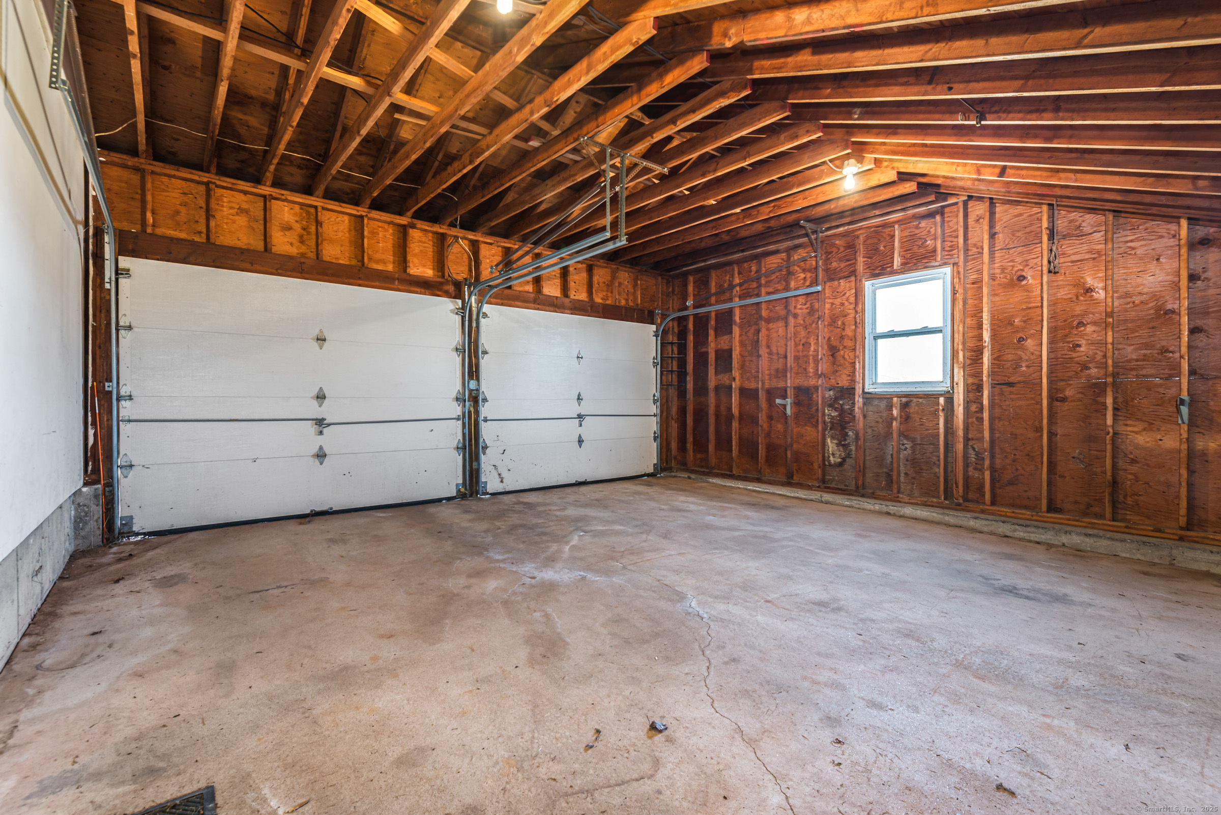 1004 Hill Street, Bristol, Connecticut image 24