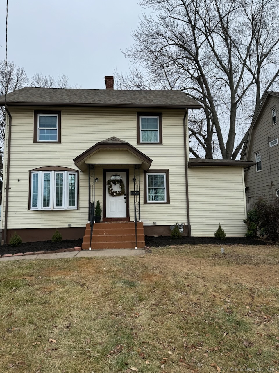 Property for Sale at 58 Newington Road, West Hartford, Connecticut - Bedrooms: 4 
Bathrooms: 3 
Rooms: 8  - $429,999