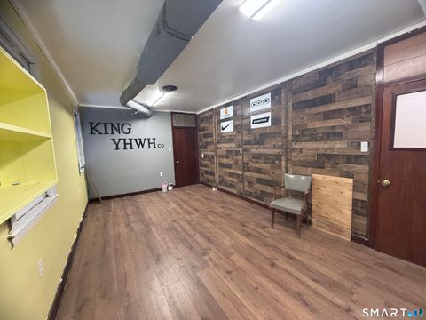 314 Main Street 2UL Watertown CT 06779