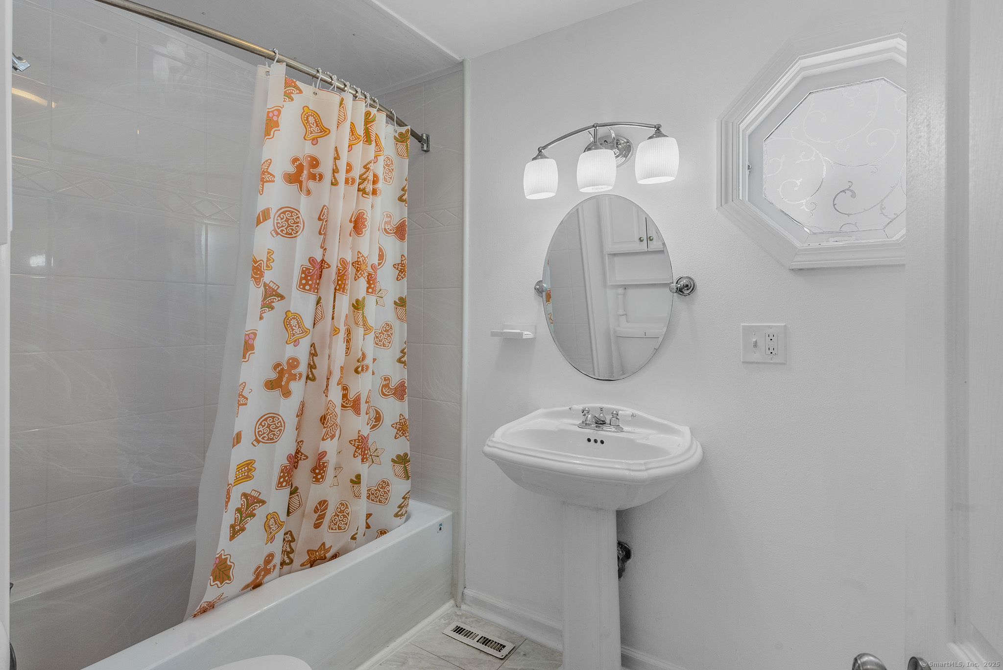 42 Howard Street, Stratford, Connecticut image 10