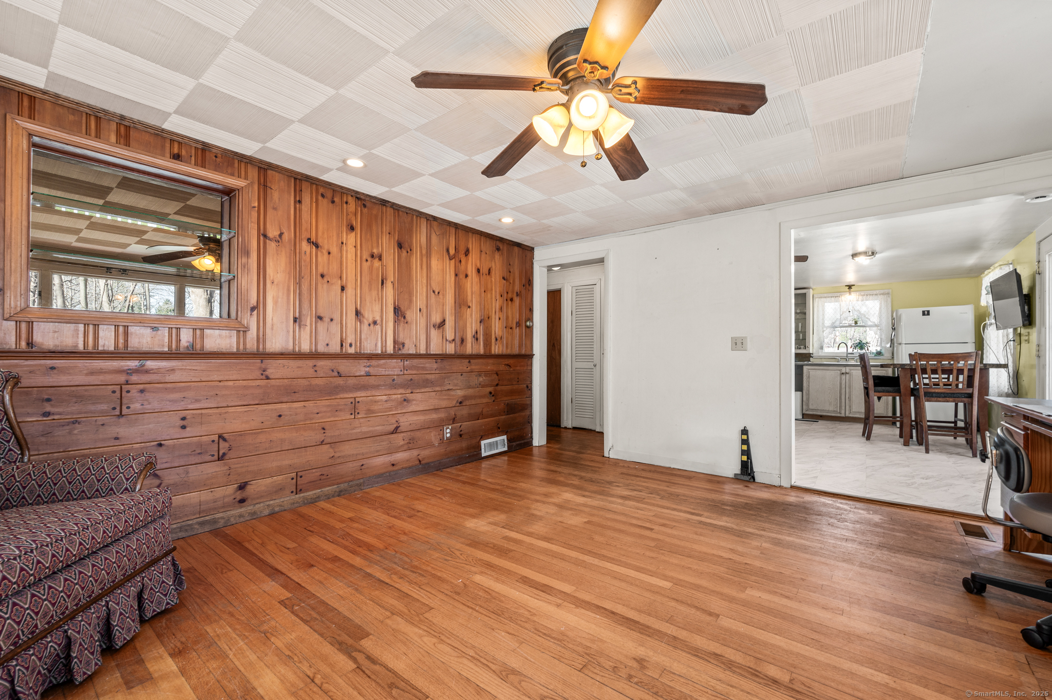 388 Marion Avenue, Southington, Connecticut image 4