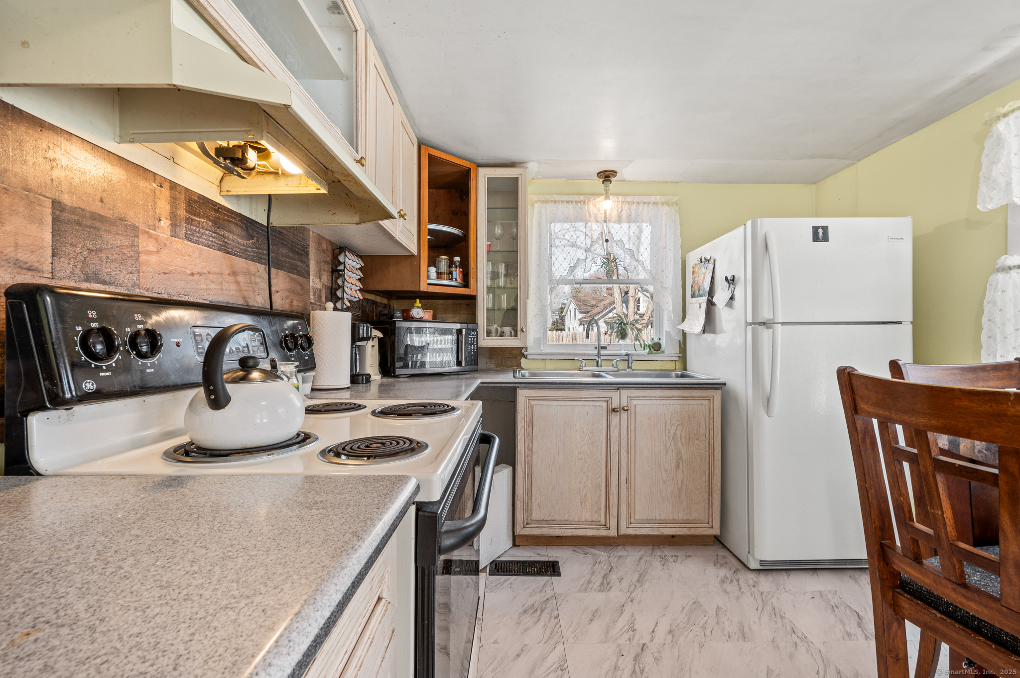388 Marion Avenue, Southington, Connecticut image 10