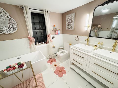 Tiny photo for 538 Main Street, Wethersfield, CT 06109 (MLS # 24160494)