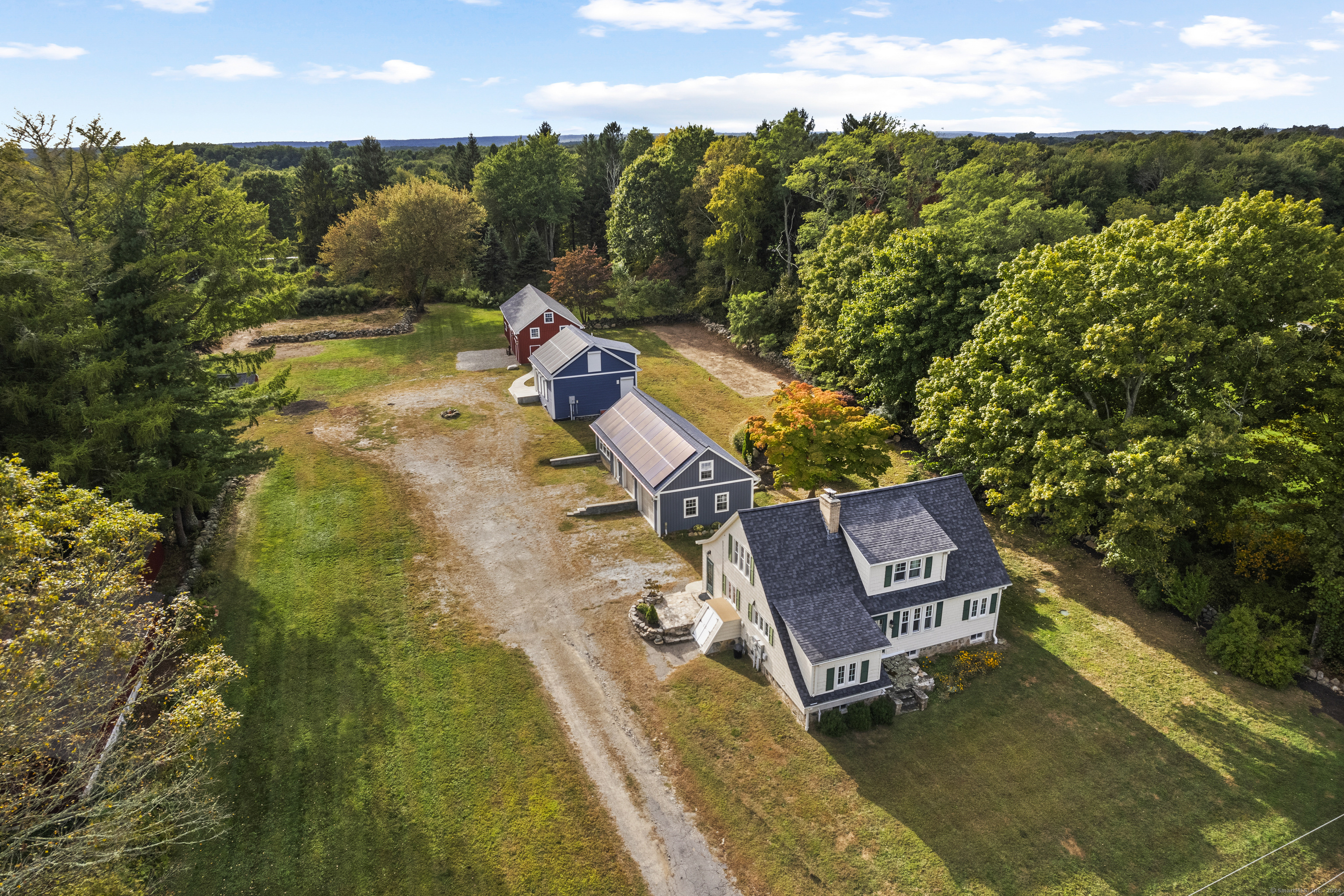 Taugwonk Road, Stonington, Connecticut - 5 Bedrooms  
3 Bathrooms  
11 Rooms - 
