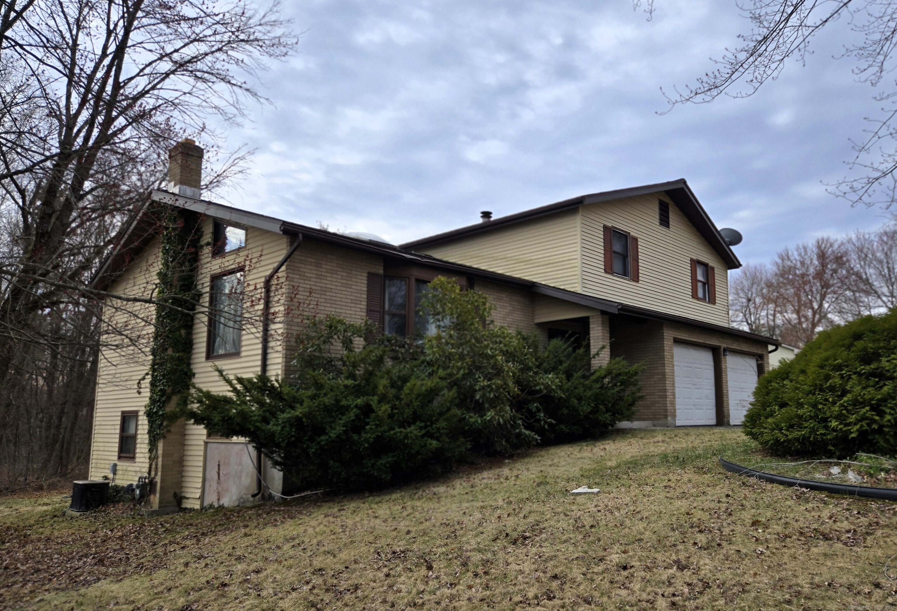 105 Gail Lane, South Windsor, Connecticut image 2
