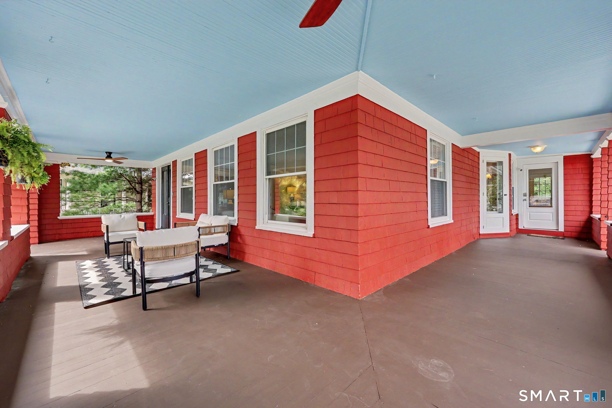 594 Stratfield Road