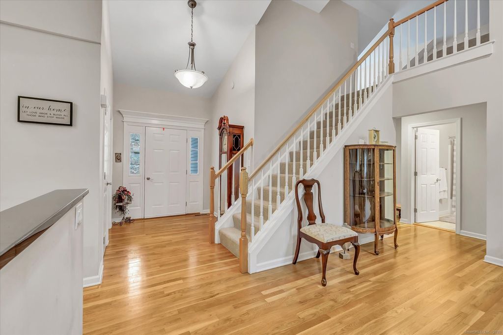 Photo of 498 Elk Run #498, Shelton, CT 06484 (MLS # 24142124)