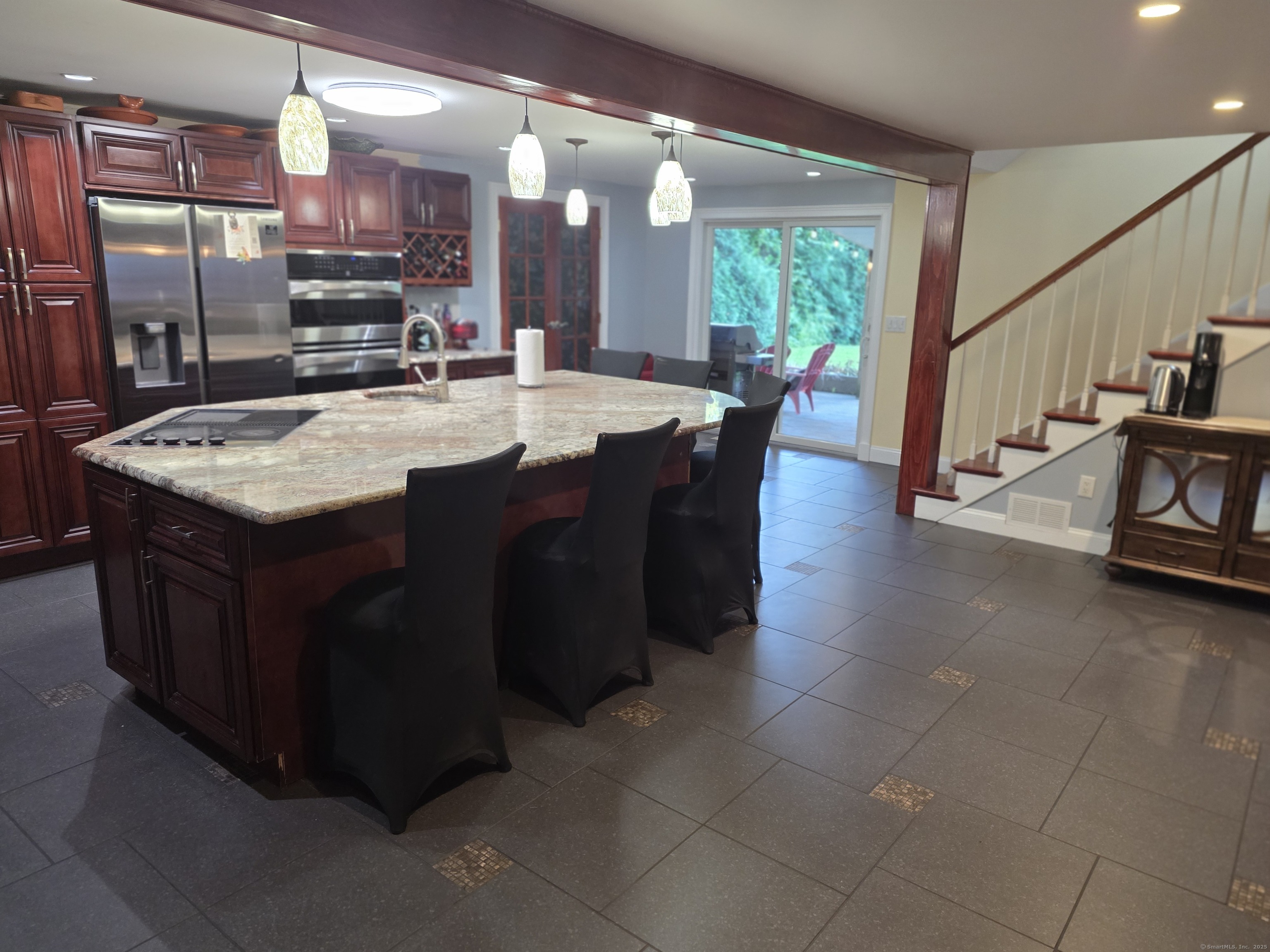 913 Pleasant Valley Road