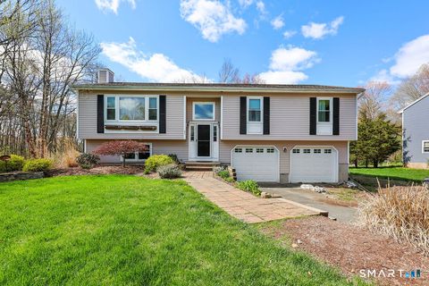 Photo of 611 Ives Row, Cheshire, CT 06410 (MLS # 24168897)