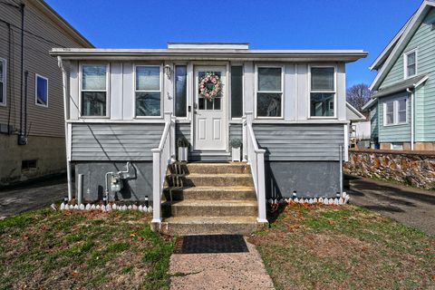 18 Palmetto Trail East Haven CT 06512