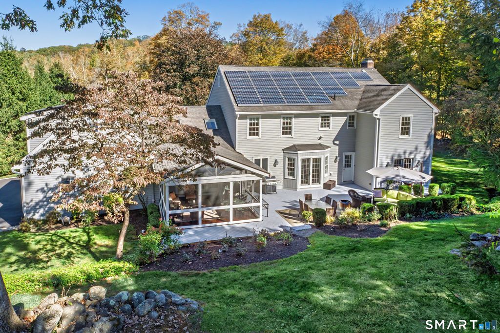 Photo of 15 Schoolhouse Place, Ridgefield, CT 06877 (MLS # 24167087)