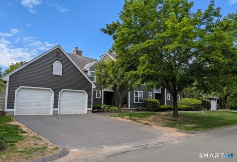 Condo For Sale - 4 Fairmount Lane #4<br/> Hartford County, Granby, CT 06035