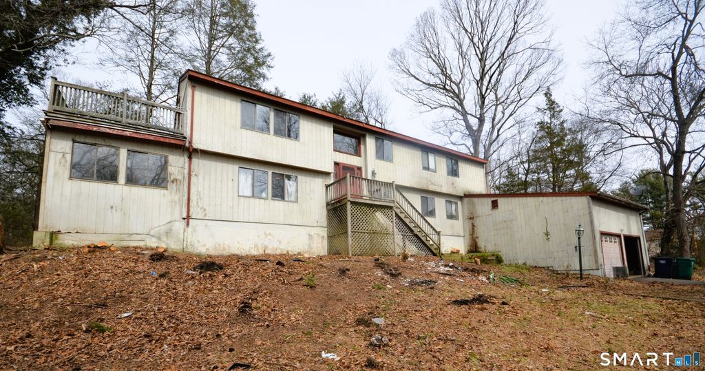 Photo of 215 Saxonwood Road, Fairfield, CT 06824 (MLS # 24162324)