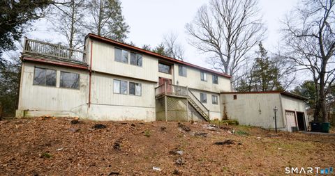 Homes For Sale - 215 Saxonwood Road<br/> Fairfield, CT 06824