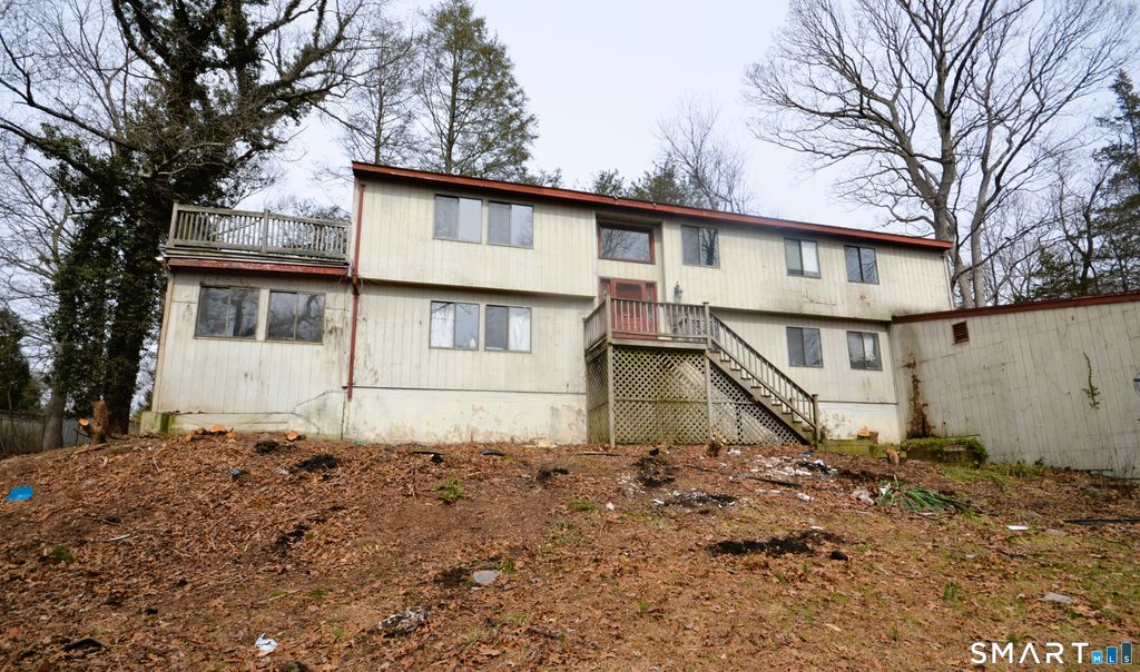 Photo of 215 Saxonwood Road, Fairfield, CT 06824 (MLS # 24162324)