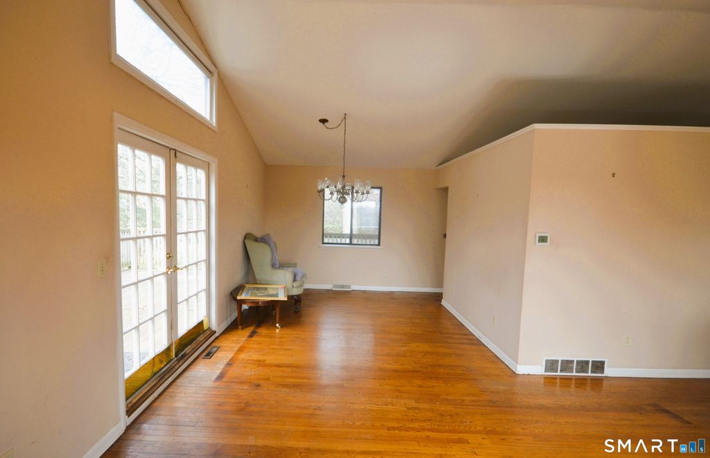 Photo of 215 Saxonwood Road, Fairfield, CT 06824 (MLS # 24162324)