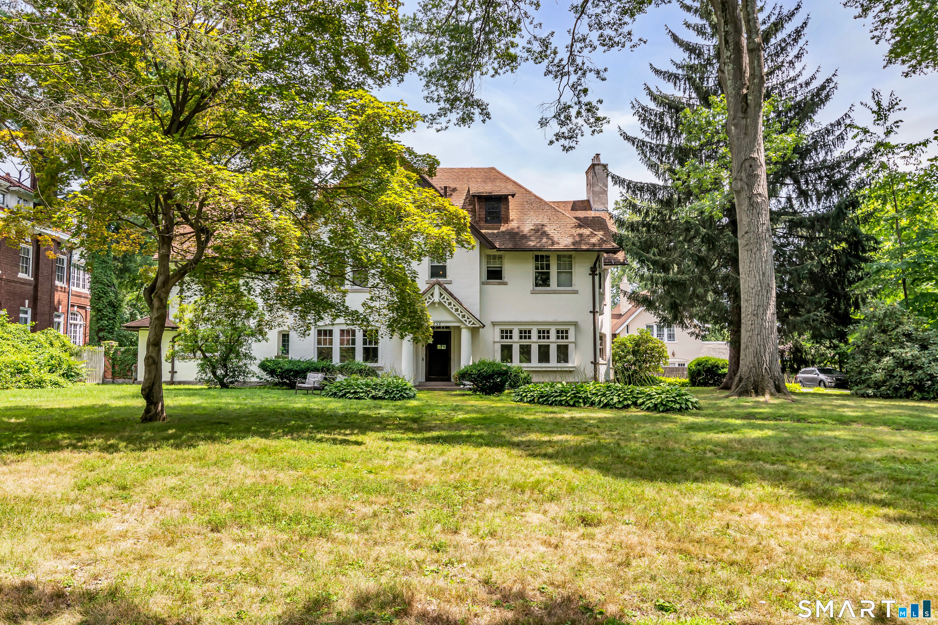856 Prospect Avenue