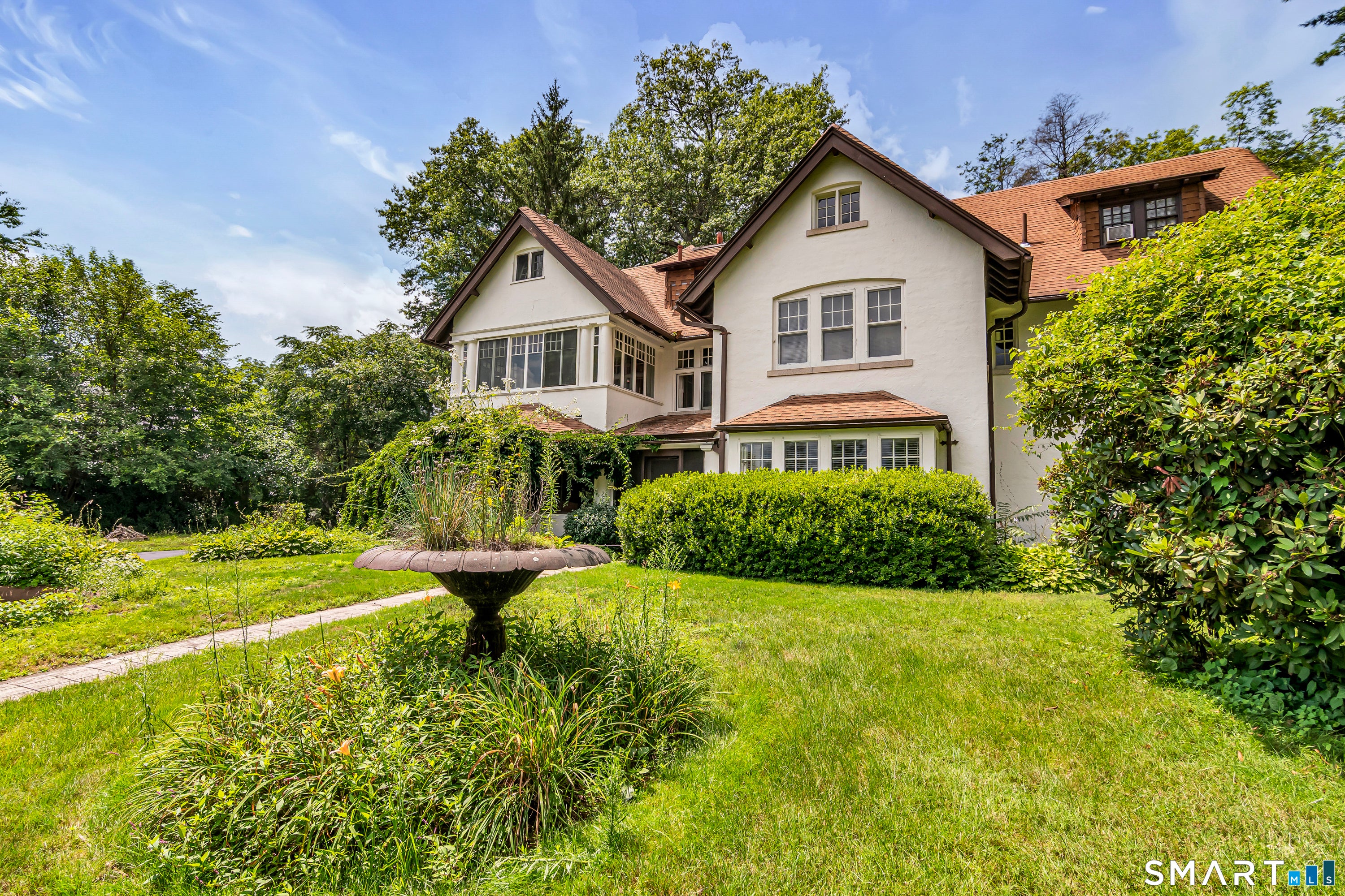 856 Prospect Avenue