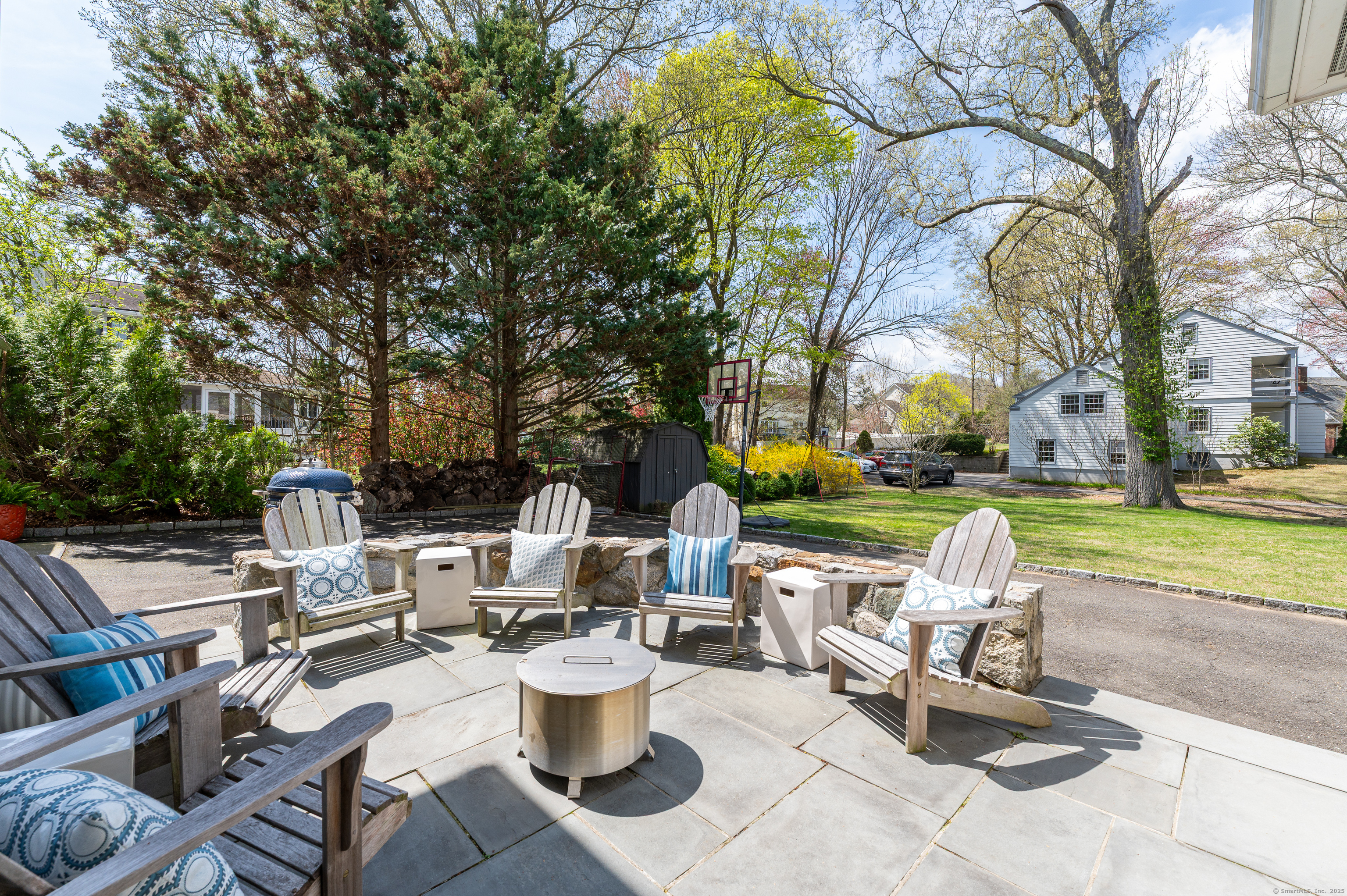 2 Lakeview Drive, Greenwich, Connecticut image 25