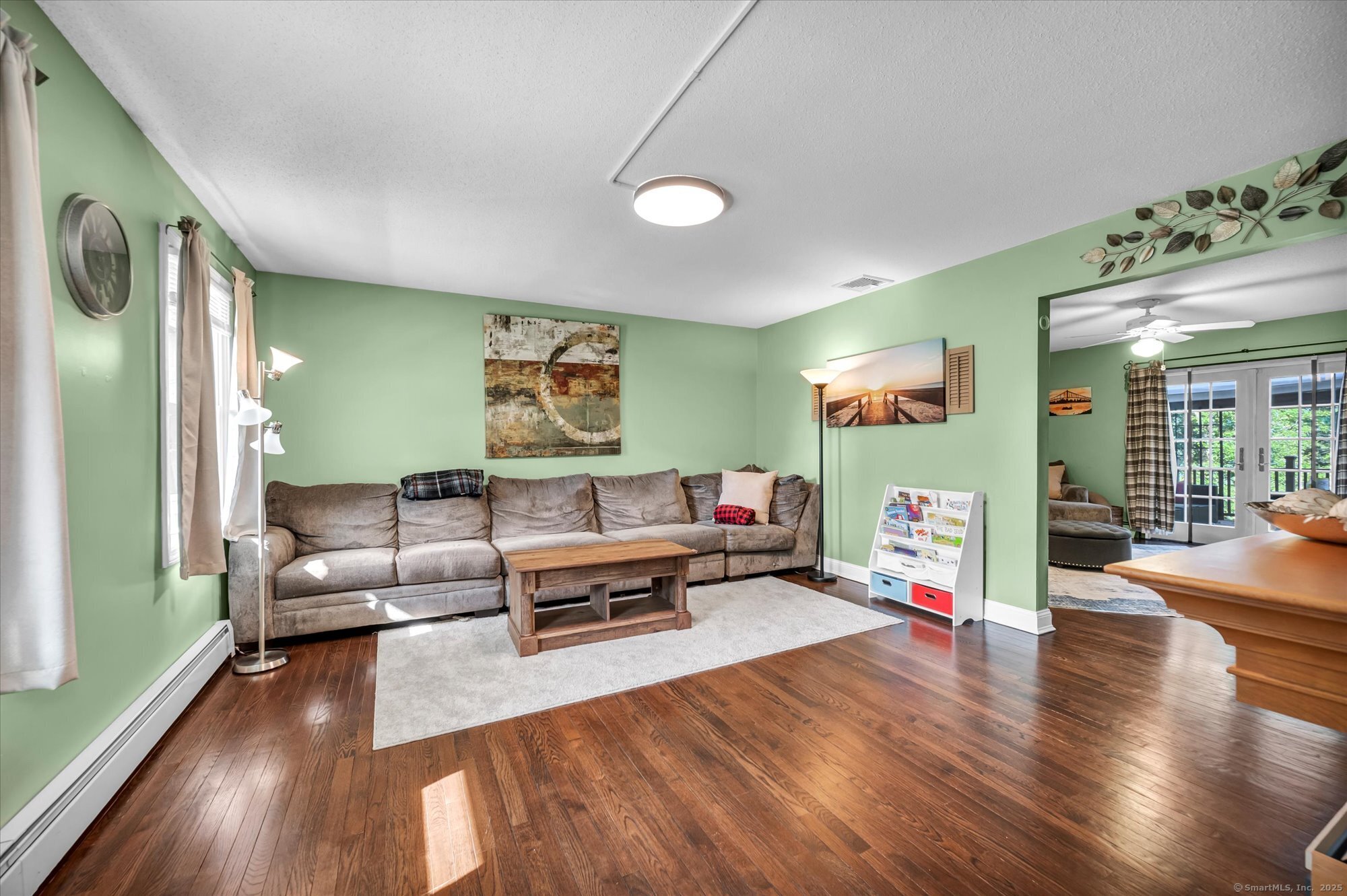 Bristol, Connecticut 06010, United States, 6 Bedrooms Bedrooms, ,4 BathroomsBathrooms,Residential,Active,191069