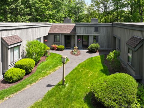 A home in Southbury