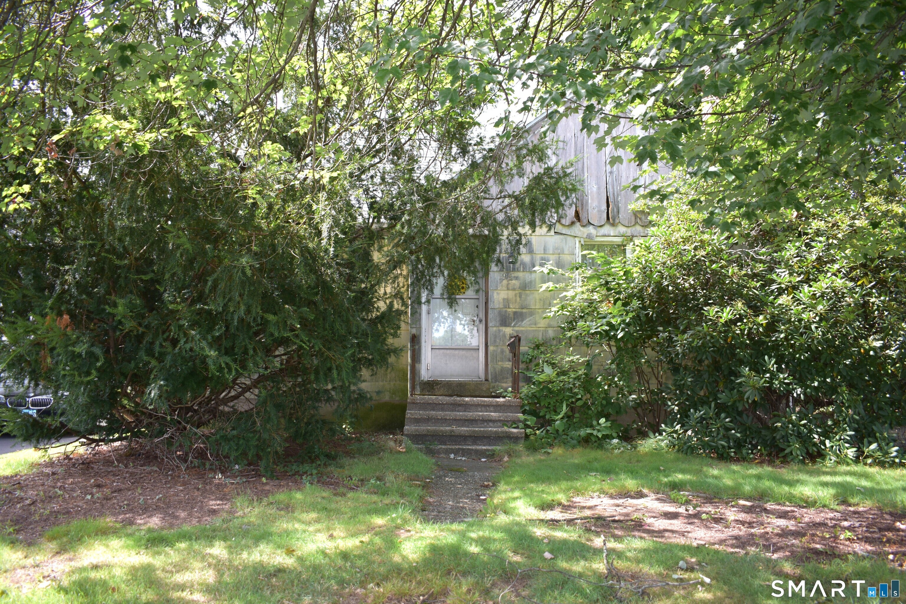 95 Raymond Street