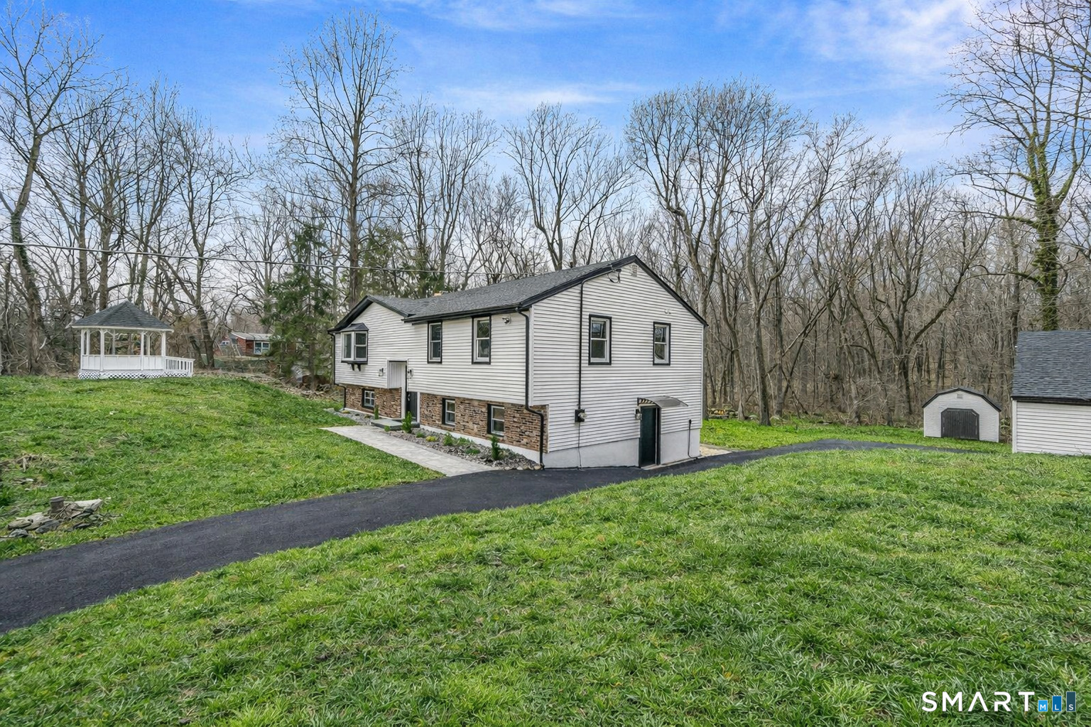 156 Fresh Meadow Lane