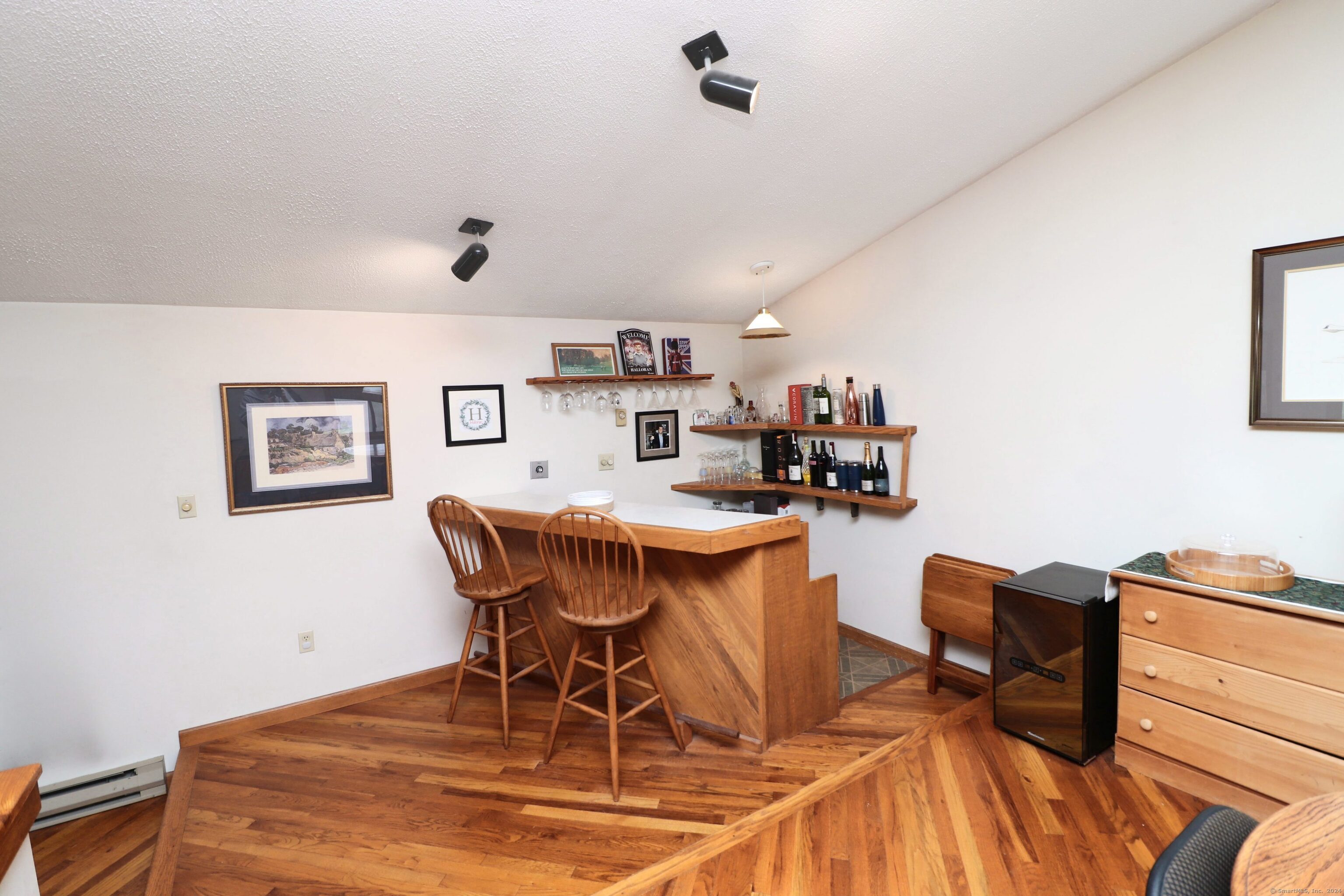 939 Hickory Hill Road, Thomaston, Connecticut image 8