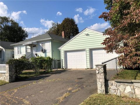 Tiny photo for 186 Marigold Avenue, Bridgeport, CT 06606 (MLS # 24148943)
