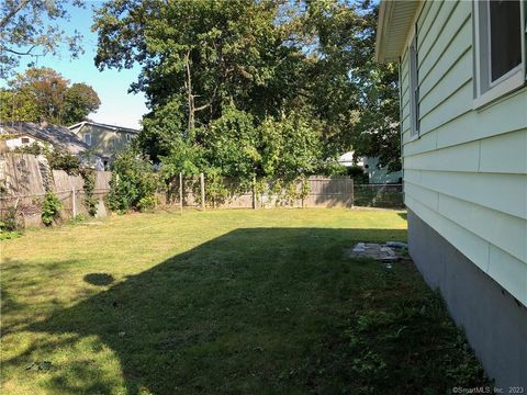 Tiny photo for 186 Marigold Avenue, Bridgeport, CT 06606 (MLS # 24148943)
