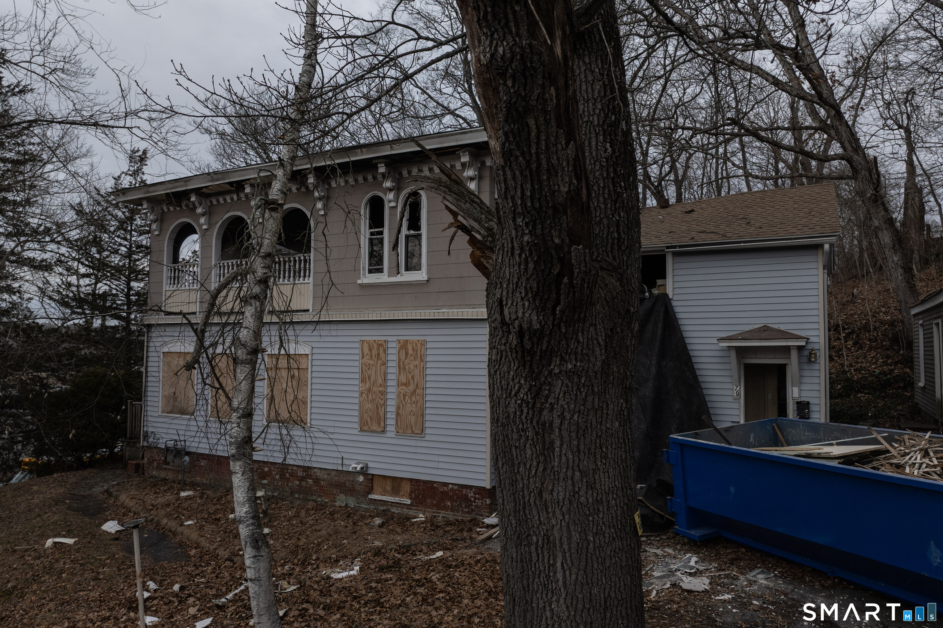 76 Laurel Hill Avenue