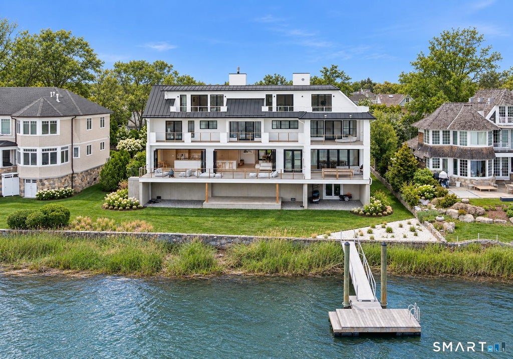 Photo of 4 Little Cove Lane, Greenwich, CT 06870 (MLS # 24172344)
