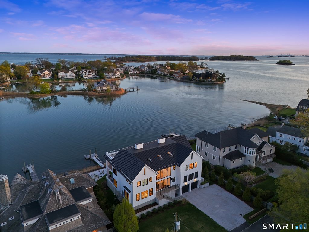 Photo of 4 Little Cove Lane, Greenwich, CT 06870 (MLS # 24172344)