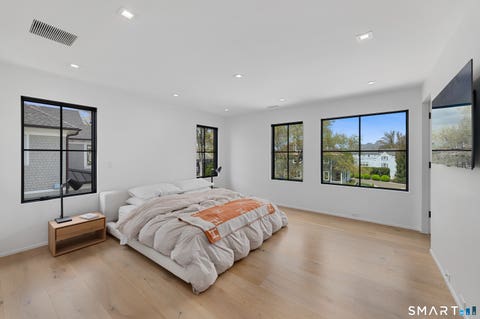 Tiny photo for 4 Little Cove Lane, Greenwich, CT 06870 (MLS # 24172344)
